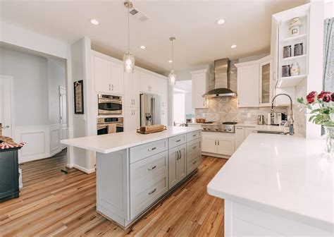 Cost to remodel kitchen. Feb 16, 2023 ... Assuming you're planning on something between a high-end remodel and a small renovation, expect to spend around $25,000 or $150 per square foot. 