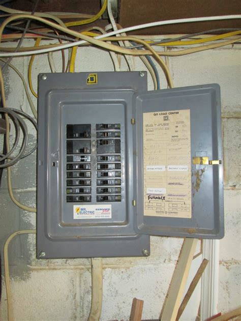 Cost to replace breaker box. Remove existing circuit breaker. Add new 15A or 20A Arc Fault Circuit Interrupt breaker. Repower and verify proper operation. For existing systems with compatible AFCI breaker option only. 1 outlet: $12.13: $14.91 : Unused Minimum Labor Balance of 2 hr(s) minimum labor charge that can be applied to other tasks. Totals - Cost … 