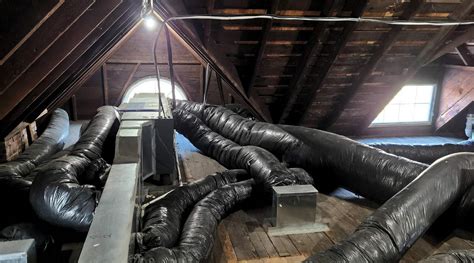 Cost to replace ductwork. Ductwork Replacement Cost Estimates. Experts estimate that the average air duct replacement cost is between $454 and $2,058 or more, depending on the home’s size. This price breaks down to around $10 to $35 per linear foot. Typically, the larger the home, the higher the cost. 