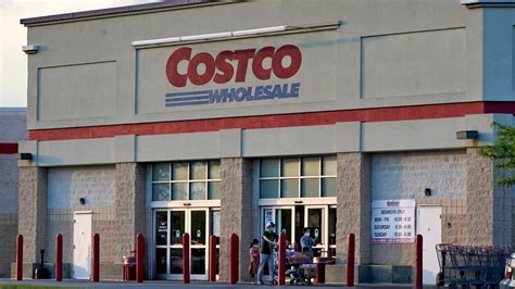 Job Details. Costco is looking for retail cashiers/customer service/team members to join our growing company. Full and part time postions available. Flexible Hours. Hiring now with no experience required. Great benefits and promotions within. We are looking for individuals who can thrive in a fast paced, demanding environment..