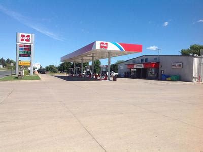 Marathon in Eden Prairie, MN. Carries Regular, Midgrade, Premium. Has C-Store, Pay At Pump, Restaurant, Restrooms, Payphone, ATM. Check current gas prices and read customer reviews. Rated 4 out of 5 stars.. 