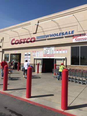 M-F 10:00am-7:00pm. SAT 9:30am-6:00pm. SUN CLOSED. When only one pharmacist is on duty the Pharmacy may be closed for 30 minutes between the hours of 1:30pm and 2:30pm. . Costco el centro