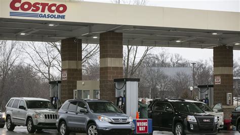 Costco gas mishawaka. 87 reviews of Costco Gas "Lowest prices on gas, by 20 cents on average. They only have 87 or 91 available. Watch out, lines can get 10 cars deep." 