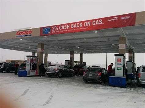 Costco gas prices barrhaven. On one day last week, the Costco in Langley was charging 138.9 cents a litre while most stations were charging 161.9 – a difference of 23 cents, or nearly $15 on a 65-litre tank. "They're using ... 