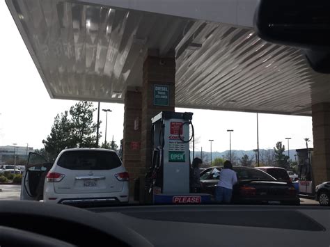 Costco gas prices temecula. Shopping at Costco is an excellent way to stock up on your favorite items and save money at the same time. However, you can’t just walk in the door, shop and pay like you do at any... 
