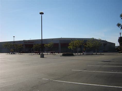 Costco in carlsbad ca. Job Details. Costco is looking for retail cashiers/customer service/team members to join our growing company. Full and part time postions available. Flexible Hours. Hiring now with no experience required. Great benefits and promotions within. We are looking for individuals who can thrive in a fast paced, demanding environment. 