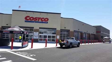 Costco in rochester. Schedule your appointment today at (separate login required). Walk-in-tire-business is welcome and will be determined by bay availability. Mon-Fri. 10:00am - 7:00pmSat. 9:30am - 6:00pmSun. CLOSED. Shop Costco's Rochester, NY location for electronics, groceries, small appliances, and more. Find quality brand-name products at warehouse prices. 
