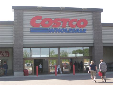 Costco in sioux falls sd. Come home to Dakota Pointe Apartments in Sioux Falls, SD! Experience the convenience of a home with local city benefits in our community built on quality and comfort. In addition to a thriving neighborhood, you'll have close access to shopping, dining, and local entertainment. Just 10 minutes from downtown, there's always something to do and ... 