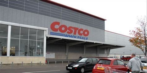 Are you a frequent Costco shopper? Earn cash-back on your Costco purchases, along with cash-back on gas/EV charging and restaurant purchases. We may be compensated when you click o.... 