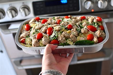 Costco pre made meals. Jul 28, 2023 · Rotisserie Chicken. Costco’s rotisserie chicken is perhaps the simplest meal you can grab of the premade variety. Chicken works in so many meals — slice up a breast and eat it on its own, chop ... 