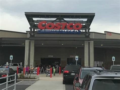 Costco in Redmond, WA is usually open on Monday - Friday fro