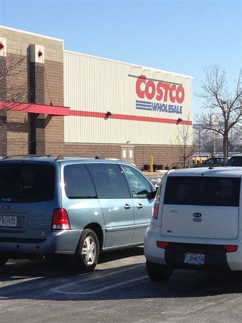 Costco - S ST LOUIS. 4200 Rusty Road, St Louis, MO 63128-1973. (314) 894-7953 361.25 mile. Costco - MANCHESTER. 301 Highlands Blvd Drive, Manchester, MO 63011-4385. (636) 686-7400 351.99 mile. Costco - OVERLAND PK. 12221 Blue Valley Parkway, Overland Park, KS 66213-2640. (913) 217-2053 138.73 mile.