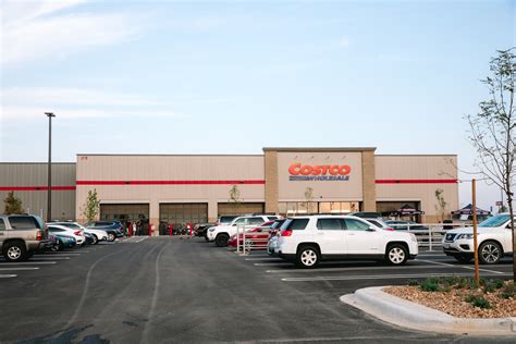 Costco springfield il. May 28, 2020 · Costco expects to hire a minimum of 125 people in Springfield – a figure that could rise well above 200 because the company’s model is for employment to grow as sales grow. The average hourly ... 