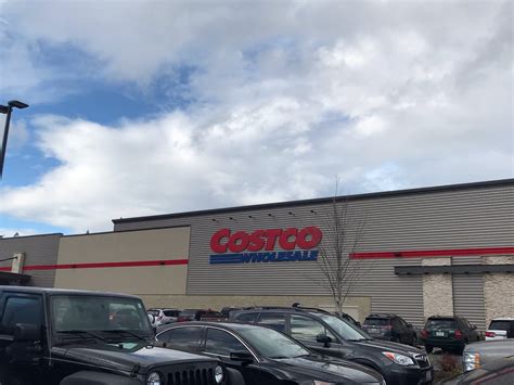 Costco wholesale 33rd avenue west lynnwood wa. Shopping at Costco Wholesale is one of the smartest decisions you can make when it comes to stocking up on groceries, household items, and other necessities. With its wide selection of products and unbeatable prices, Costco has become a go-... 