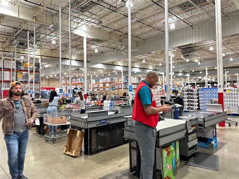 We're Costco #357 located at 4901 GATE PKWY in JACKSONVILLE, FL. Call us at (904) 997-7003 or stop by and shop with us! There are nearly 500 locations and one of the closest Costco Locations to you is at 4901 GATE PKWY in JACKSONVILLE, FL. Costco is a membership warehouse club, dedicated to bringing our members the best possible prices on .... 