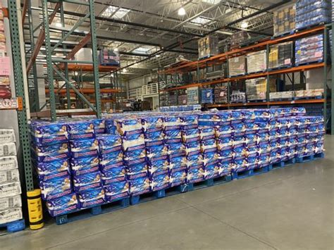 If you’ve started digging deeper into getting deals on groceries and everyday household goods and services, you’ve probably heard about the benefits of shopping from warehouse stor.... 
