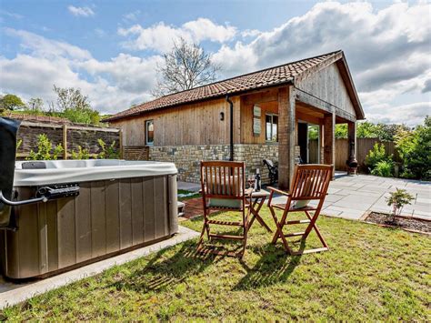 Cottage in Somerset Holiday Cottages in Glastonbury, Somerset ...