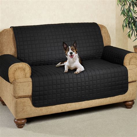 Couch protector for dogs. The best kind of couch cover for dog hair is one that completely covers your sofa and stays put during use. For best performance, choose dog couch covers with a non-slip backing and machine washable fabric for easy cleaning and care. Choosing a couch cover with tight weave fabric, as opposed to plush, may also make vacuuming up hair easier ... 