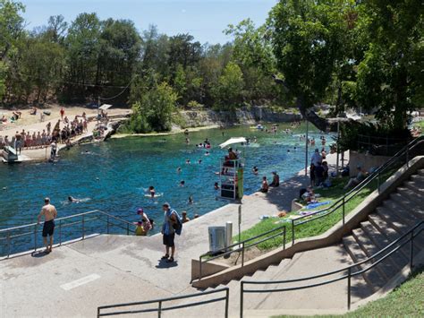 Could Barton Springs Pool add more 2-wheel parking?