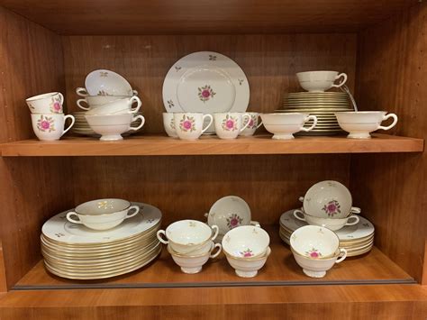 Could Grandma’s China Make You Rich? - ShopLegacies.com