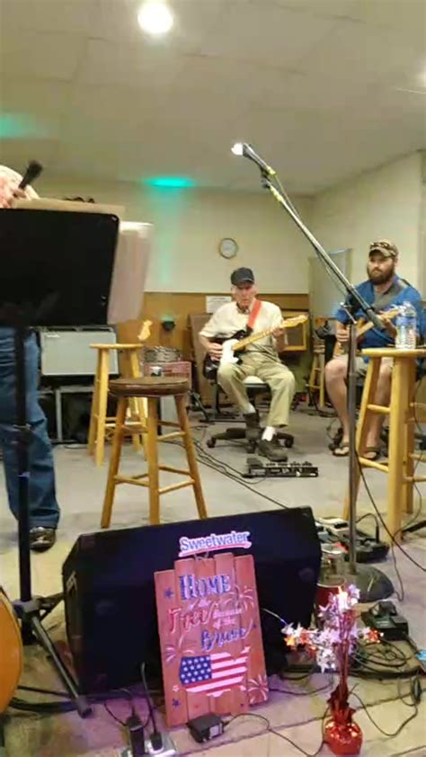 Country 92.3 - Home - Facebook