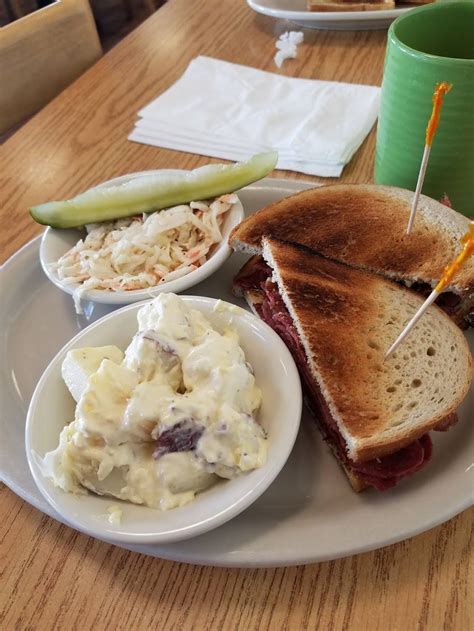 Country Cottage Diner · 334 Montauk Hwy, Center Moriches, NY …