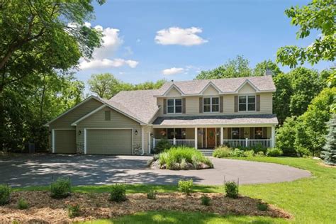 Country West, Shorewood Single-Family Homes - BEX Realty