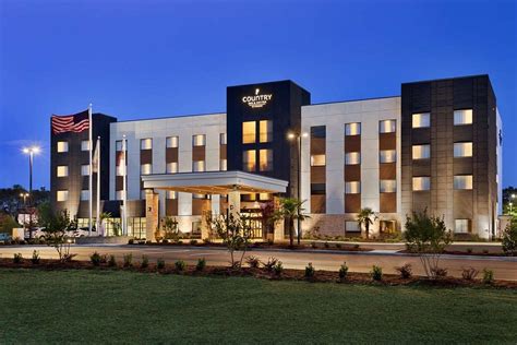 Book online at the Country Inn & Suites by Radisson, Austin North (Pflugerville), TX to enjoy an outdoor pool, a fitness center, and a free hot breakfast.