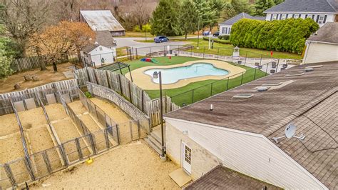 Countryside Kennels & Luxury Suites, Owings, Maryland. 2,758 likes · 47 talking about this · 573 were here. Luxury pet boarding and grooming facility located in picturesque Calvert County, Southern.... 