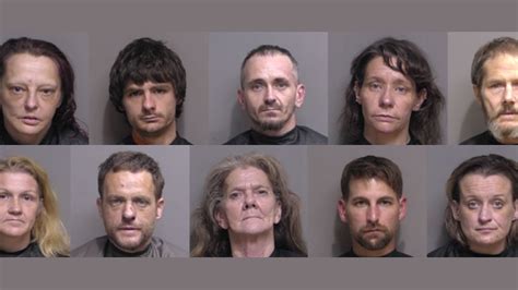 County 17 arrests gillette wy.  Jan 16, 2026 · Basic Features of the Distr...