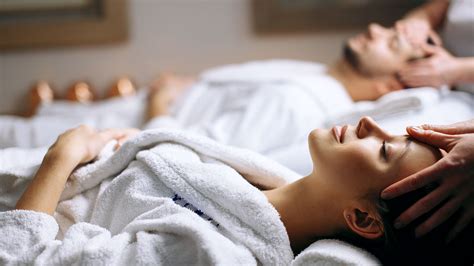 Couples Spa & Beauty Treatments – Book Now - Pure Spa & Beauty