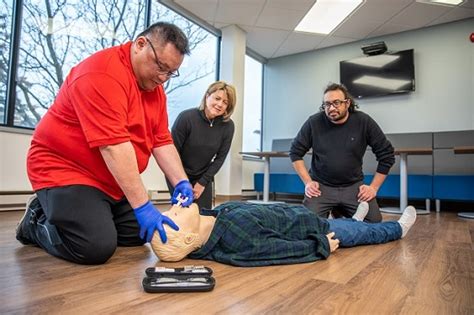 Cours et certificats - Croix-Rouge canadienne