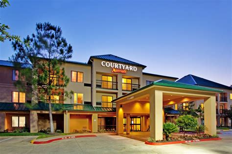 Courtyard By Marriott Hotels in Burleson TX - HotelPlanner.com