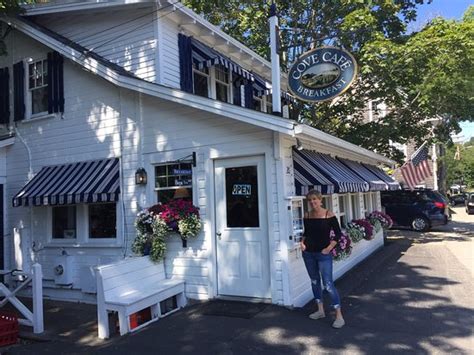Cove cafe ogunquit maine. Big Daddy's Ice Cream Ogunquit Maine. 20 $ Ogunquit House Of Pizza. 88. Italian, Pizza, Greek, Deli $ ... The best restaurants in Ogunquit include: Cove Cafe ... 