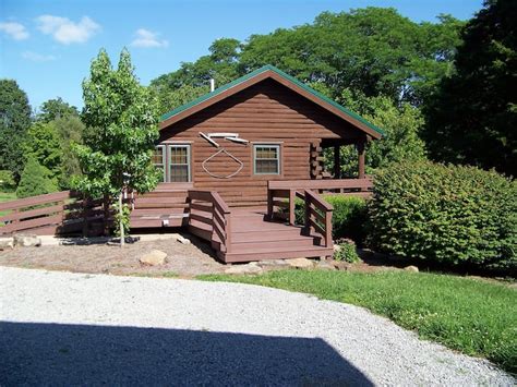 Rent log cabins in the woods, cheap lodges, cabins for rent, a rusti