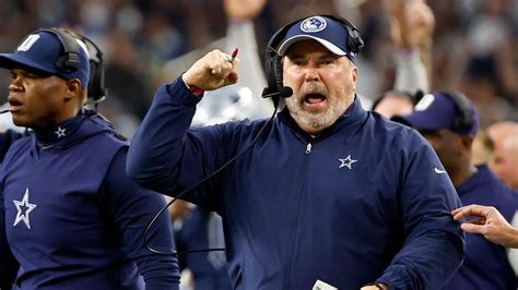 Cowboys coach Mike McCarthy out with appendicitis, expects to be on sideline against Eagles