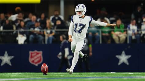 Cowboys kicker Brandon Aubrey has a shot at NFL history in his 2nd pro career after soccer