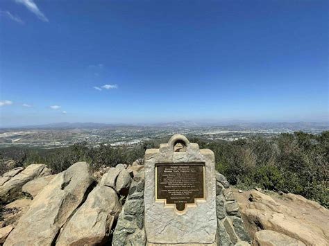 Cowles mountain trailhead. Expected weather for Cowles Mountain to Pyles Peak Trail Via Big Rock Trail for the next 5 days is: Fri, March 15 - 68 degrees/partly cloudy. Sat, March 16 - 70 degrees/partly cloudy. Sun, March 17 - 70 degrees/sunny. Mon, March 18 - 77 degrees/sunny. Tue, March 19 - 77 degrees/mostly sunny. 