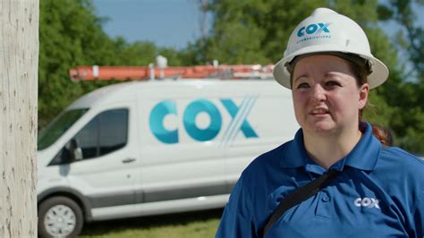 Average salary for Cox Communications Customer Se