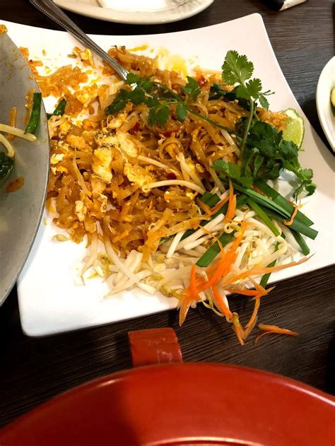 Cozy Thai Cuisine 2550 Amar Road - Noodle