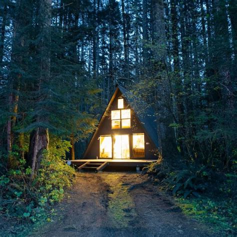 Cozy Vacation Cabin Rentals - Sunset Magazine