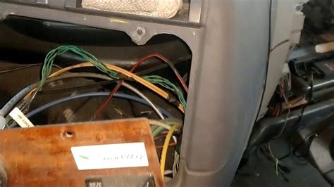 Cpc location on freightliner cascadia. May 27, 2017 · 1) The driver fucked the (Mexican) engine and Freightliner doesn't took responsibility. 2) The owner bought an American EPA 07 DD15 and put on the Mexican Cascadia. 3) They say that the truck runs 3 trips and when it gets to the fleet base for a coolant leak truck doesn't start anymore. 4) Diagnostic Link don't connect to CPC MCM. 