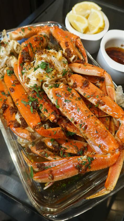 Crab legs lincoln ne. Crab legs have sweet tender meat that tastes delicious. There are two crab types, namely king crab or snow crab, and they differ in size and the way they taste. fried crabs. stuffed crab. soft-shell crabs. white crab. baked crab. spiced crab. curried crab. 
