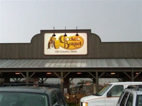 Cracker barrel amarillo. You may also earn extra Pegs and Bonus Rewards by playing the Bonus Game and throughout the year just by having a Cracker Barrel Rewards™ account. Pegs cannot be earned for orders made through third-party delivery services. *You will earn 1 Peg for every whole dollar you spend in-store at Cracker Barrel Old Country Store®, online at ... 