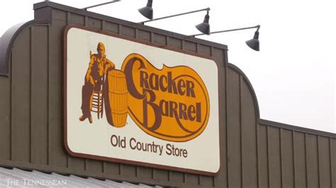 "Cracker Barrel Old Country Store" name and logo a