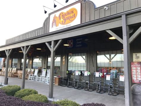 Cracker barrel missoula. 16 Cracker Barrel jobs in Missoula, MT. Search job openings, see if they fit - company salaries, reviews, and more posted by Cracker Barrel employees. 