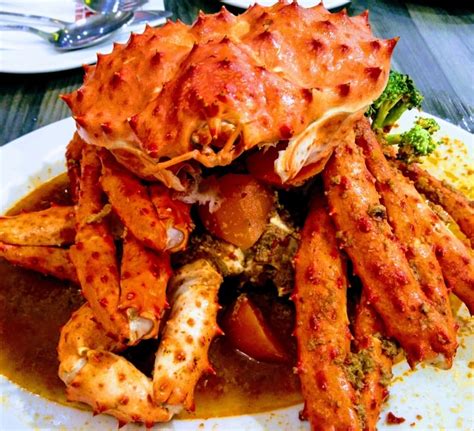 Creamy Tomato & Crab Sauce ️- 1 stick of butter - 1 tbsp Paprika - 5 minced garlic cloves - 1 tbsp onion powder - 2 teaspoons chopped parsley - 1/2 cup shred.... 
