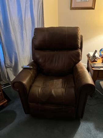 Craigslist albany ny furniture - by owner. Sofa is in excellent condition, no smoke, no pets, no children. Both ends of the couch recline, power recliners. Faux leather in midnight. 40 X 88 X 39 inches. 