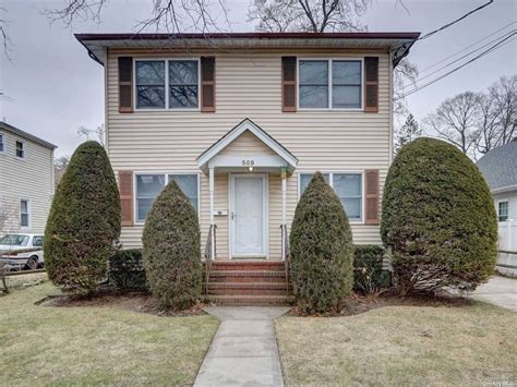 Craigslist apartments for rent in baldwin ny 11510. 581 New York Avenue, Baldwin, NY 11510. LISTING BY: SIGNATURE PREMIER PROPERTIES. $625,000. 3 bds; 2 ba--sqft - House for sale. 11 days on Zillow ... 11510 Apartments ... 