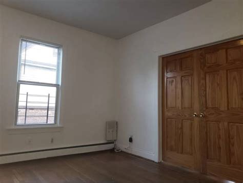  Renovated 1bedroom ALL UTILITIES INCLUDED in a beautiful area, yonkers. 3/28 · 1br · Valerie Dr. $1,600. hide. 1 - 17 of 17. new york apartments / housing for rent "10703" - craigslist. . 